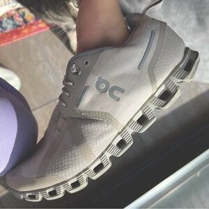 Cloud 5/ Pearl White